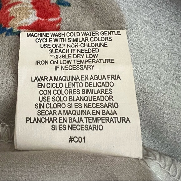 Lily White Floral Blouse in Gray - Picture 8 of 15